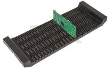 Plastový ESD držiak dosiek PCB. Rozmery: 480x170x55 mm.